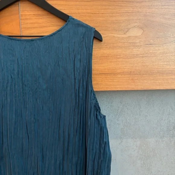 Eileen Fisher Crinkled V Neck Dress, Size 1X - Picture 11 of 11